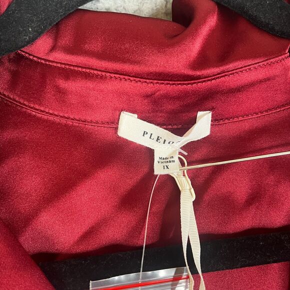 Pleione Tunic Blouse Womans 1X Burguny Chiffon Collar Pullover Stretch - Picture 12 of 12